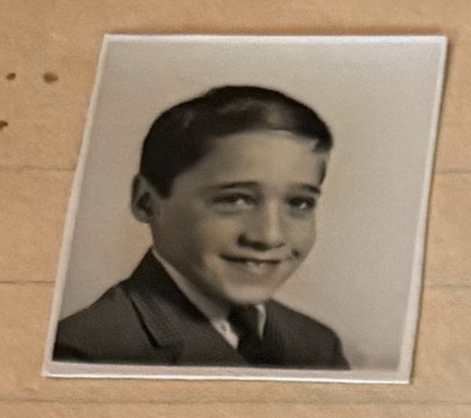 School photo taped to letter L28